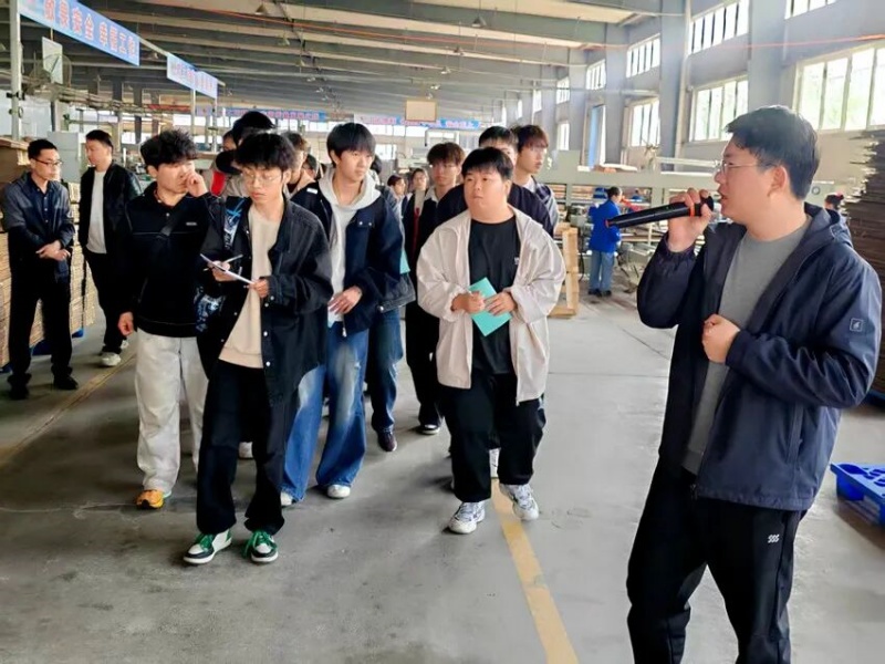 2026040316035035.jpg 科大3.jpg